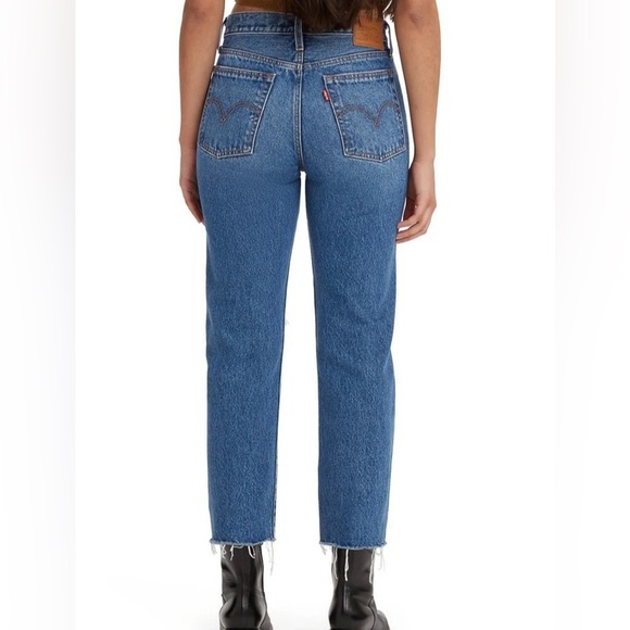 Levi’s Wedgie Straight Jeans - Picture 3 of 12